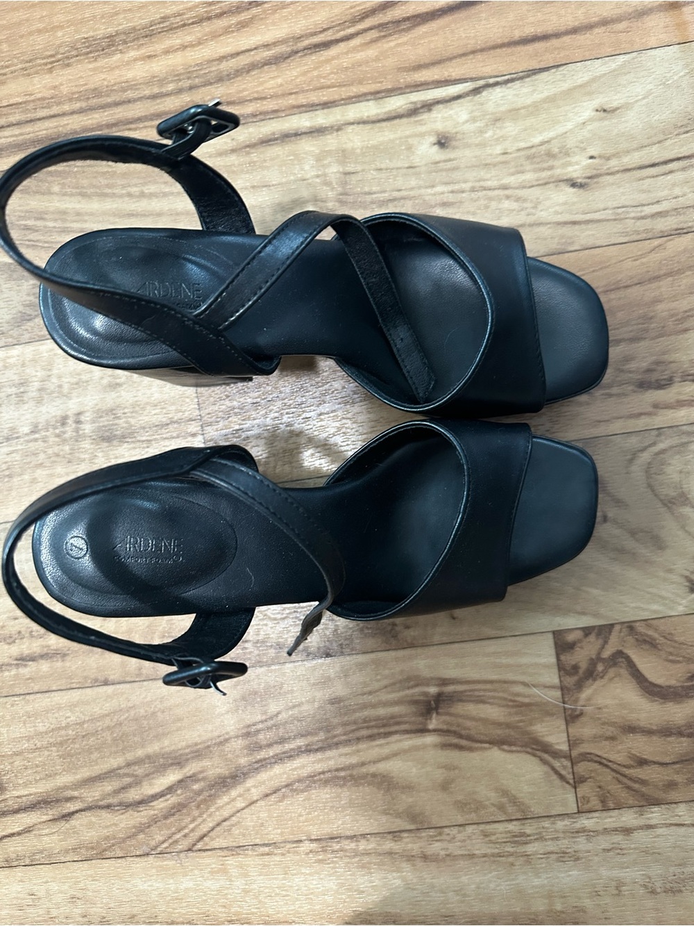 Ardene Black Cross-Strap Block Heel Sandals
